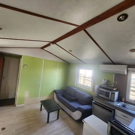 Les Embruns N7 Campsite